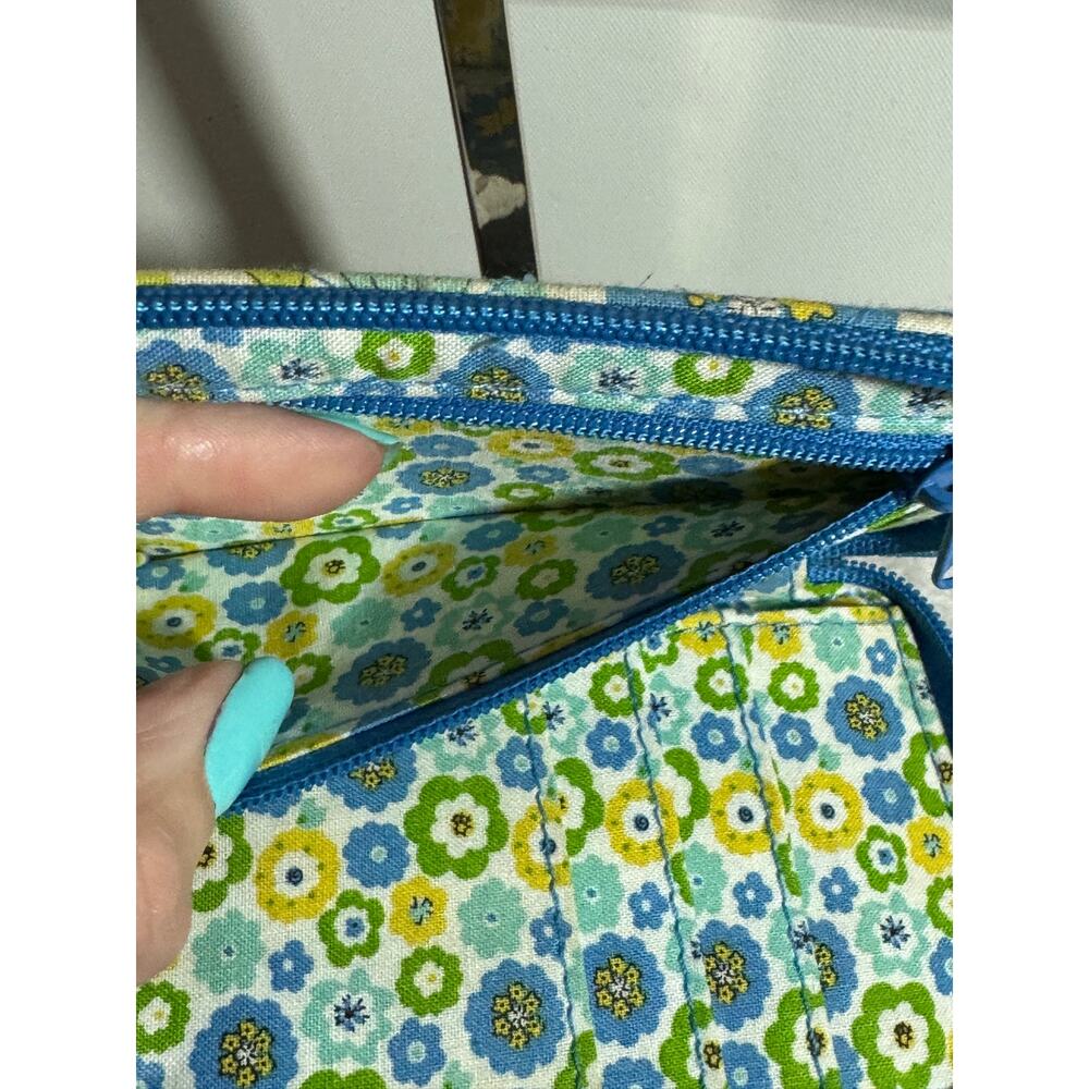 EUC Vera Bradley All-In-One Wristlet Wallet- English Meadow - Picture 3 of 5